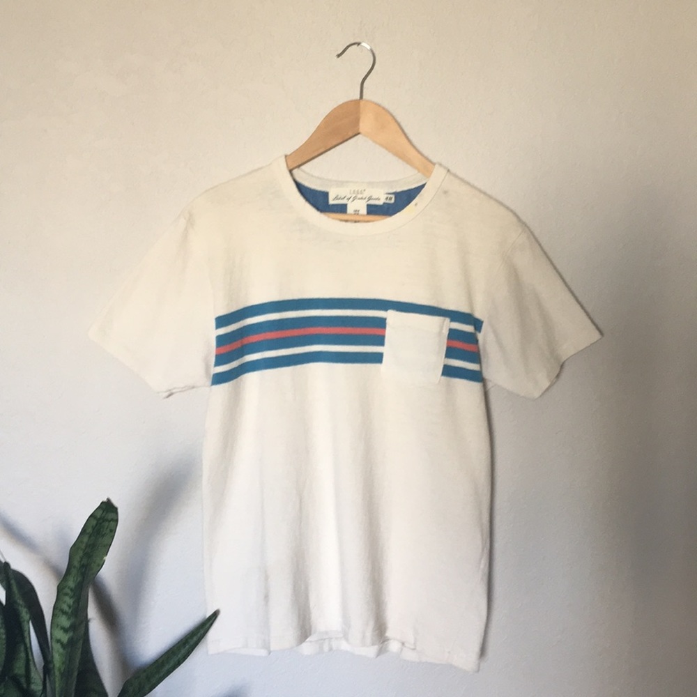 Beachy striped pocket tee